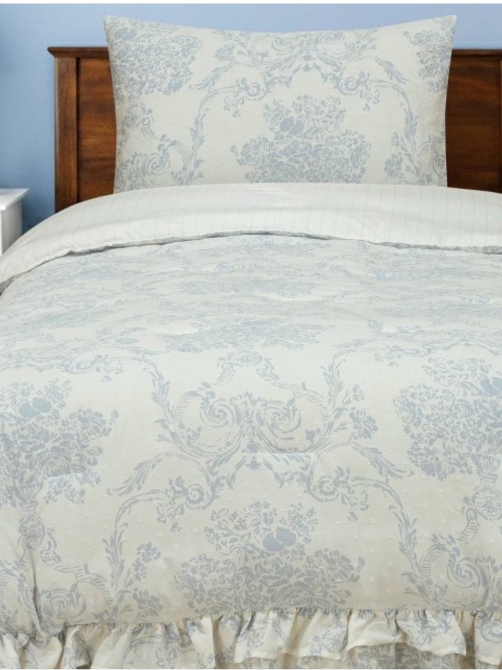 HARLOWE & WREN NWT Twin Ruffle Comforter Set Blue Floral